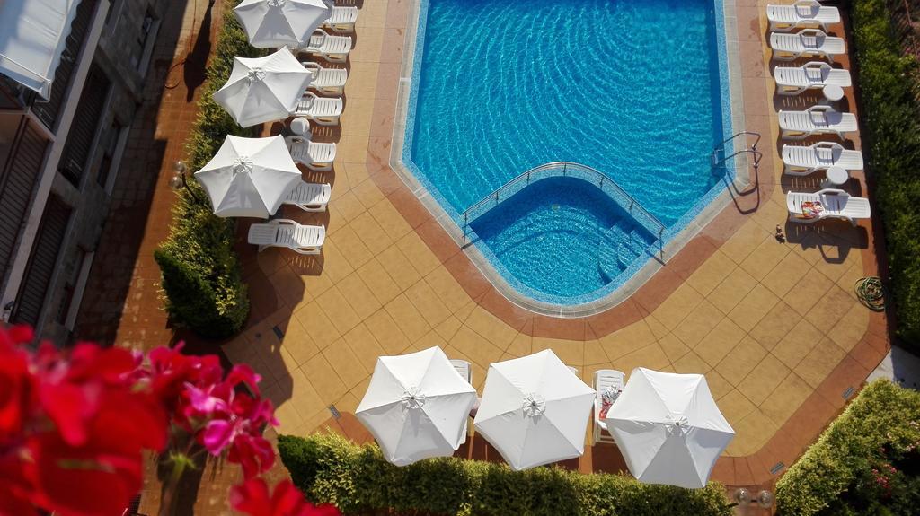 Summer Breeze Apartments Sunny Beach Eksteriør billede